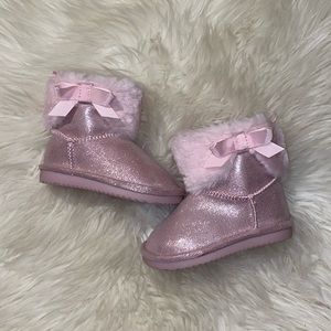 Joe Fresh Baby Girl Sparkly Pink Furry Boots Sparkles Bows NWOT Size 4